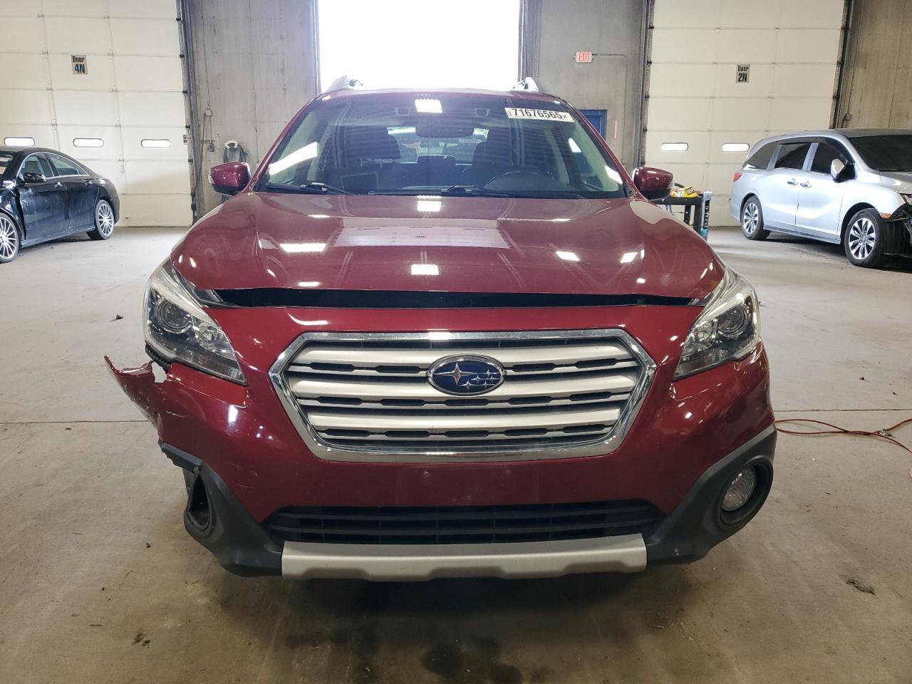 2016 Subaru Outback 3.6R Limited - Image 5