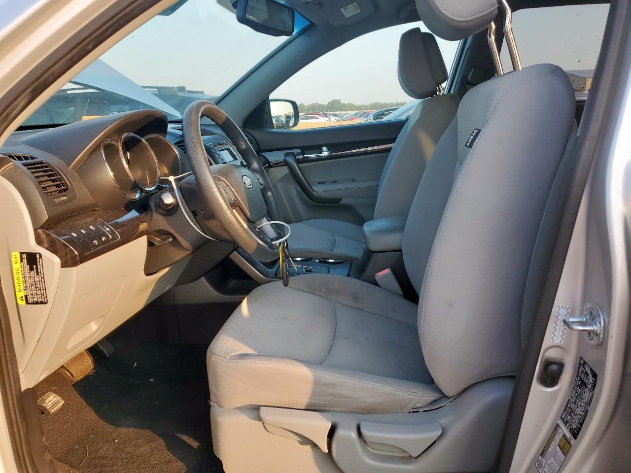 2011 Kia Sorento Base - Image 7