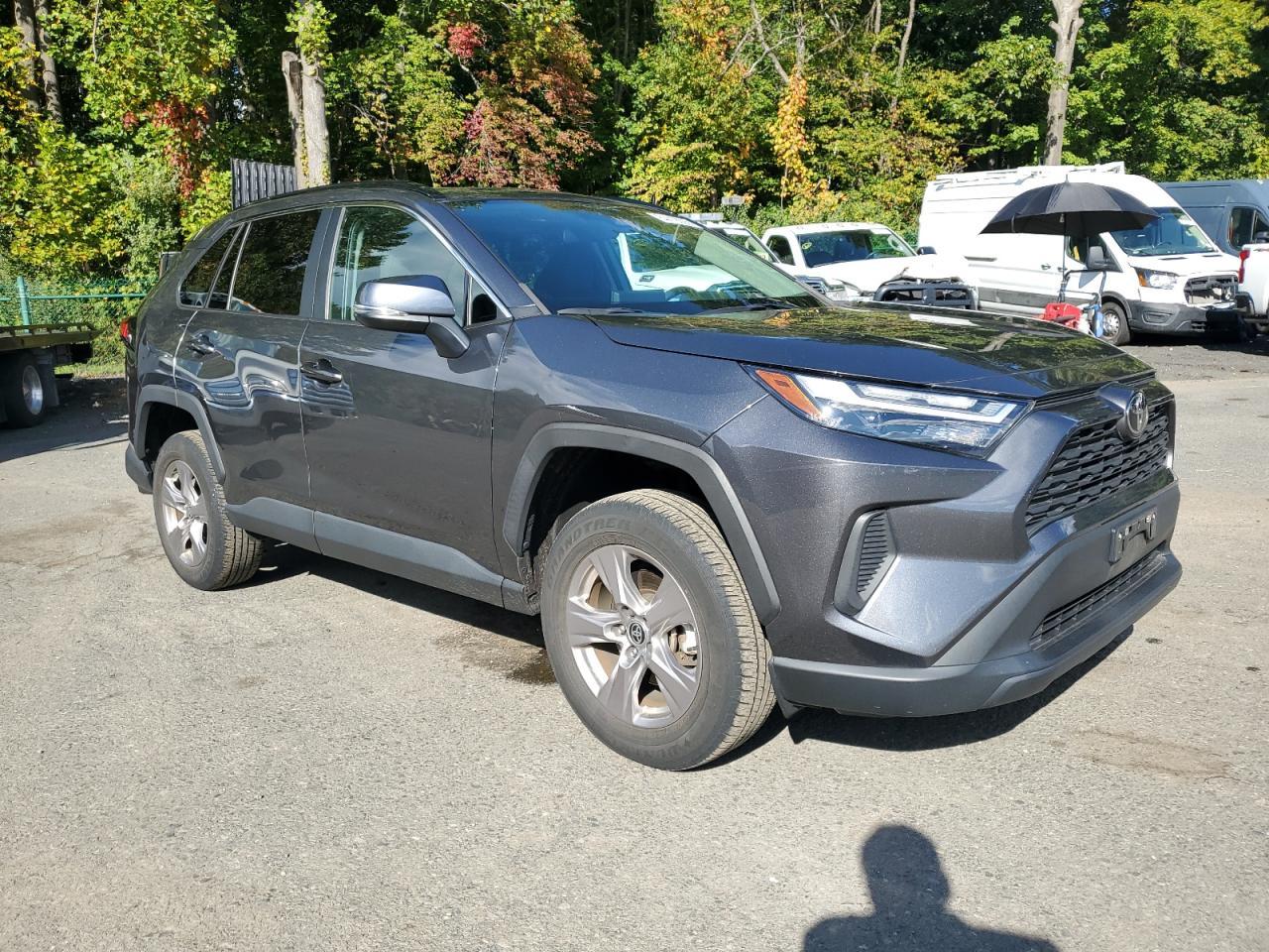 2022 Toyota Rav4 Xle - Image 4