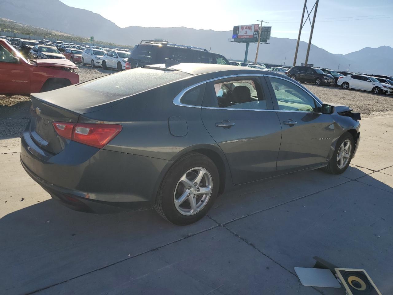 2017 Chevrolet Malibu Ls - Фото 3