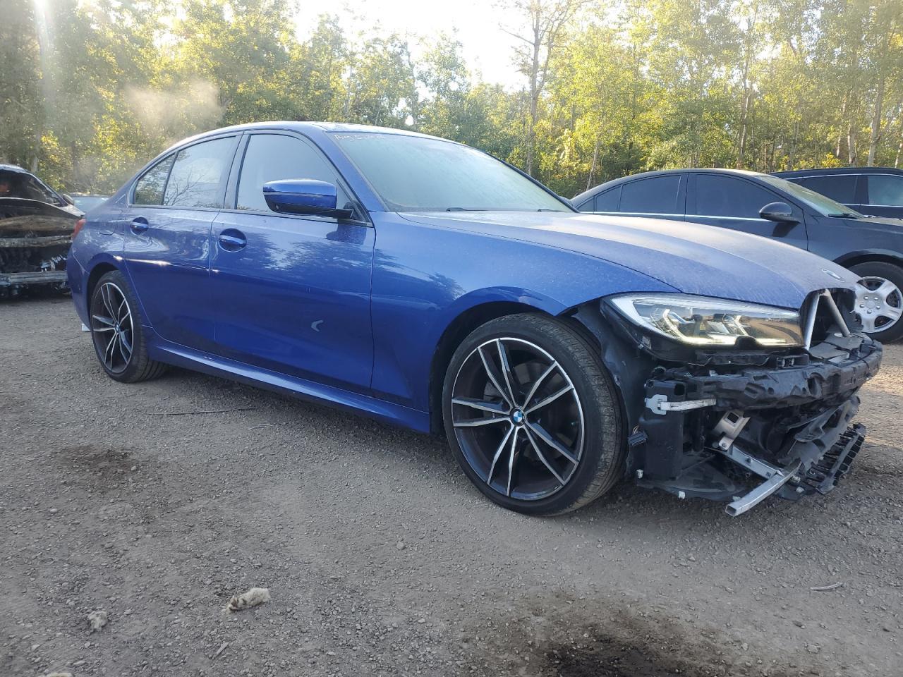 2019 BMW 330Xi - Image 4
