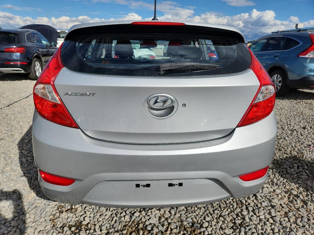 2013 Hyundai Accent Gls - Фото 6