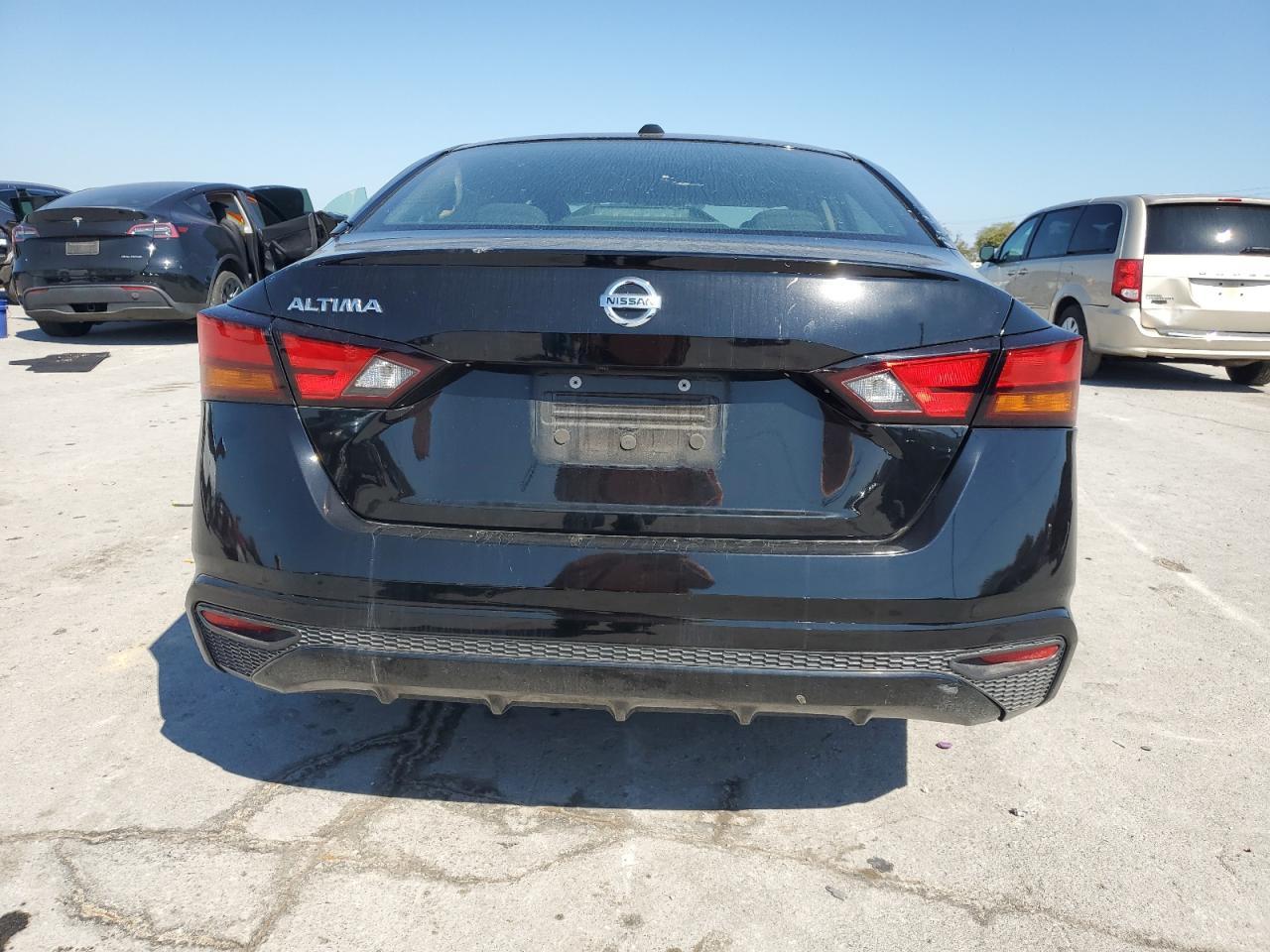 2020 Nissan Altima S - Image 6