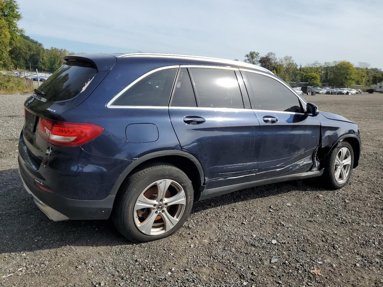 2017 Mercedes-Benz Glc 300 4Matic - Фото 3