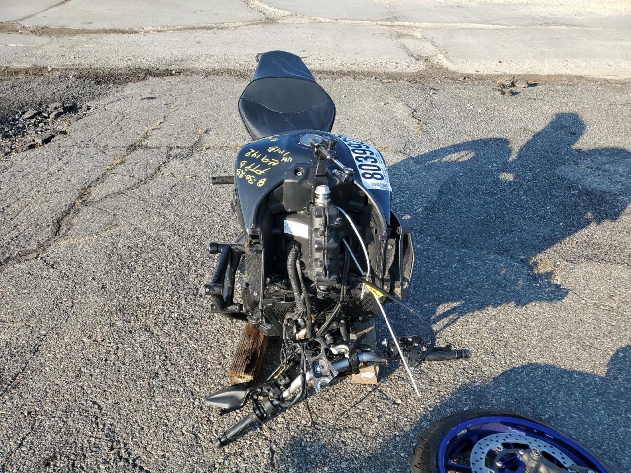 2014 Yamaha Fz09 - Image 2