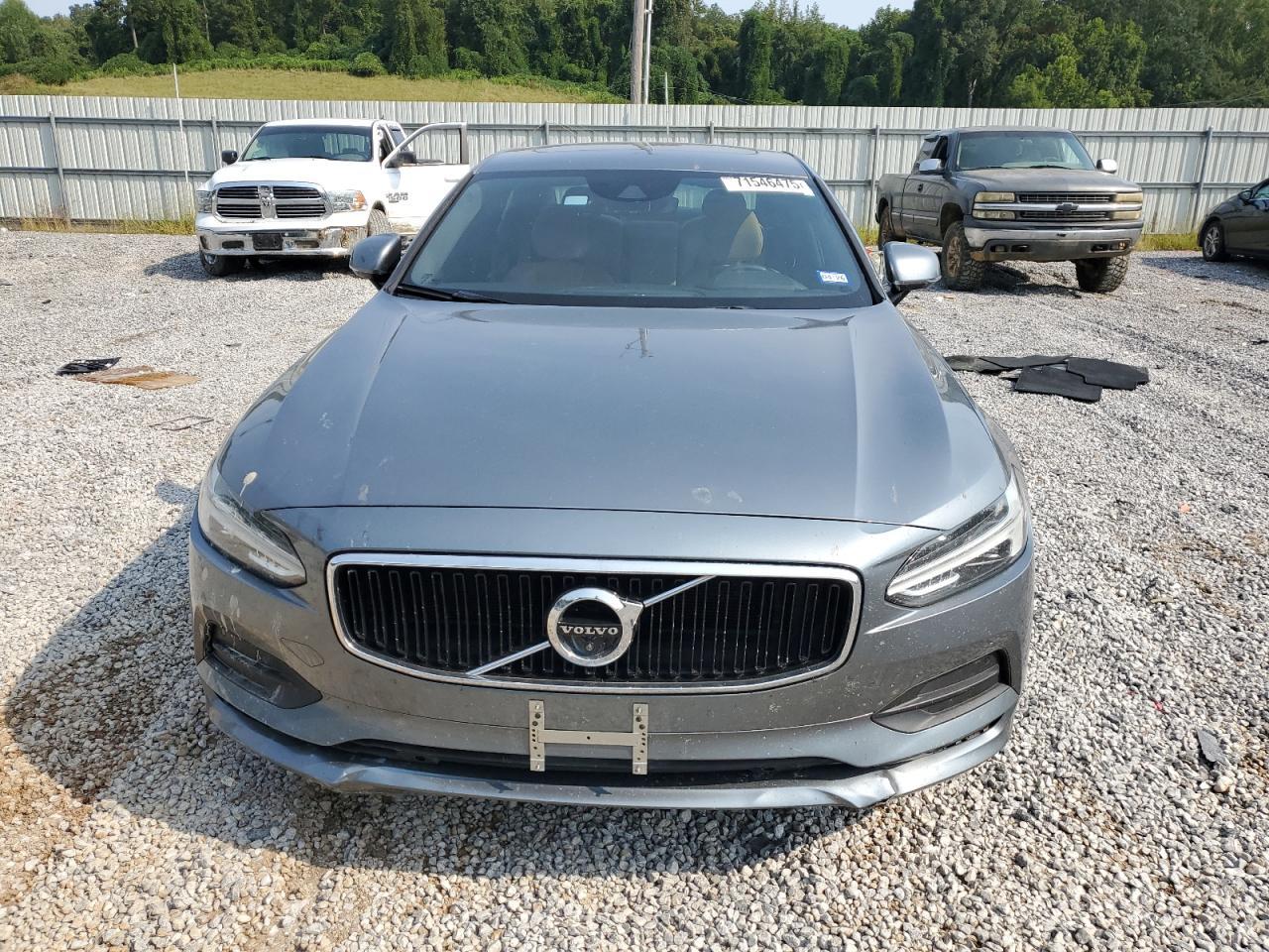 2018 Volvo S90 T5 Momentum - Фото 5