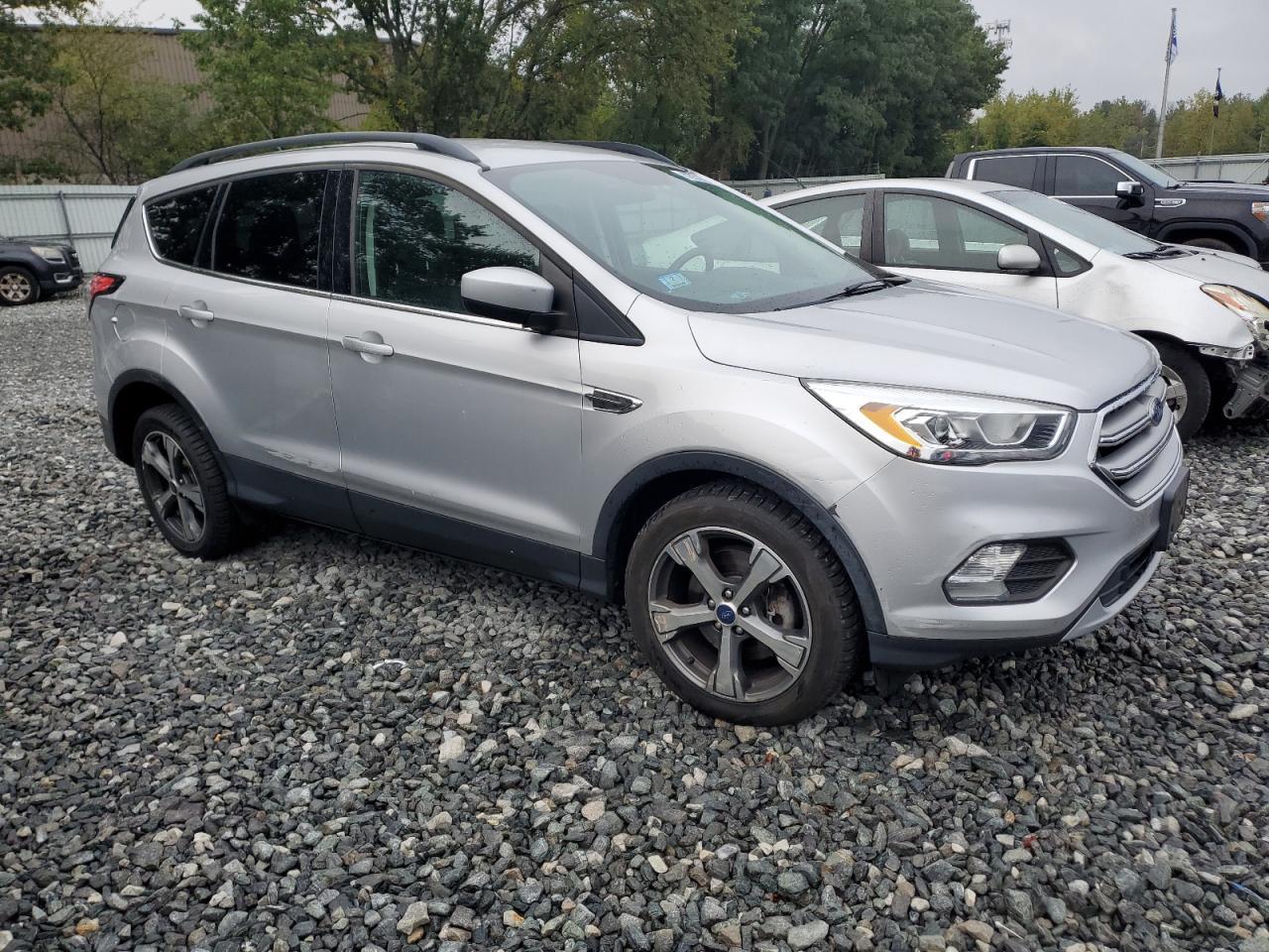 2017 Ford Escape Se - Image 4