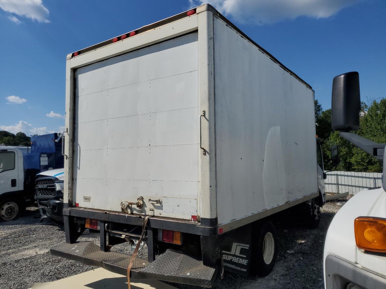 2008 Isuzu Npr - Фото 3