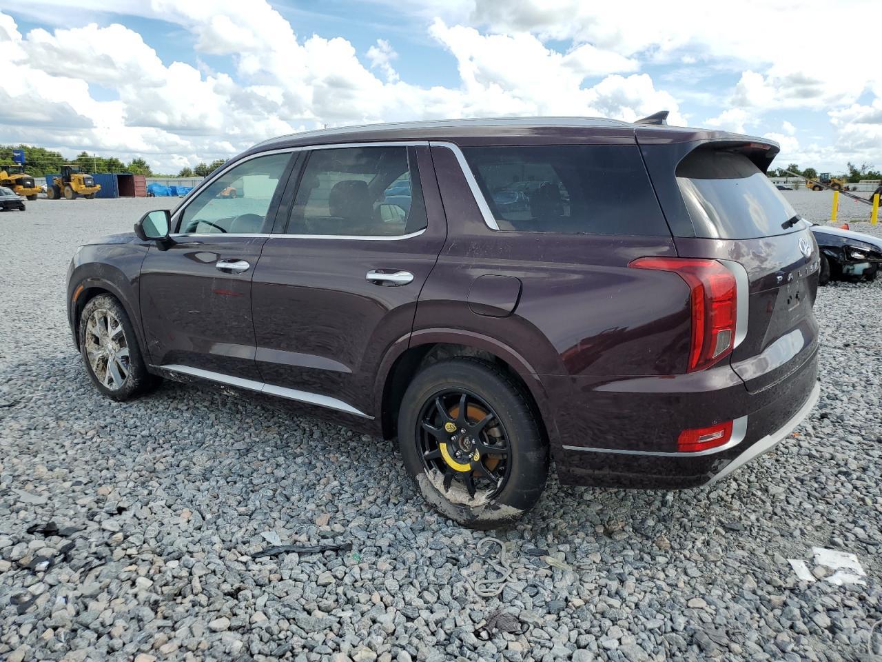 2021 Hyundai Palisade Limited - Image 2