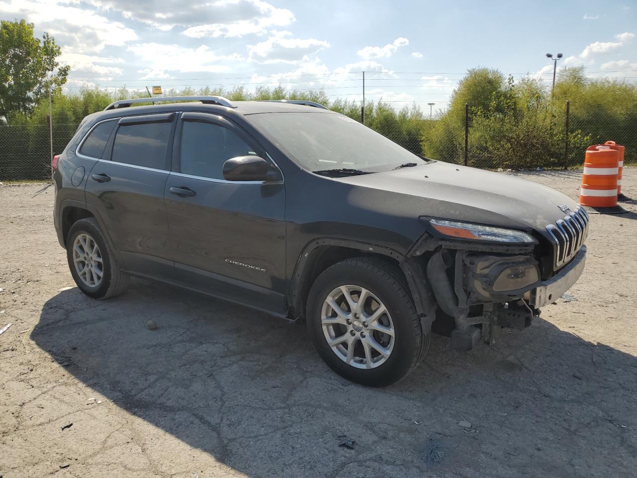 2015 Jeep Cherokee Latitude - Фото 4