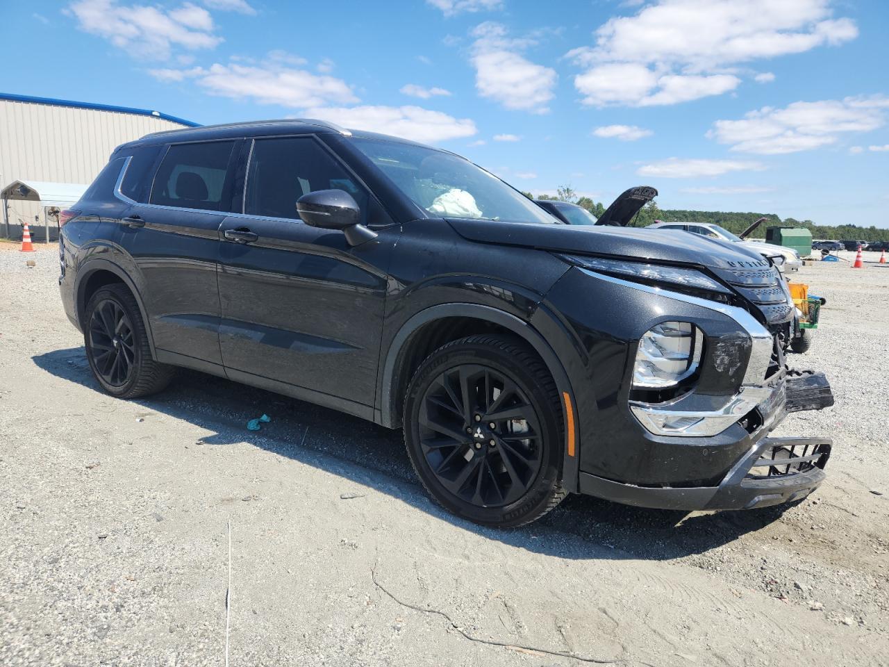 2023 Mitsubishi Outlander Se - Фото 4