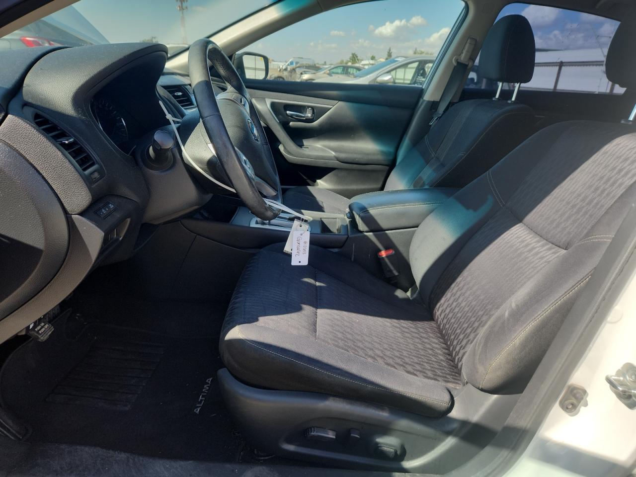 2017 Nissan Altima 2.5 - Image 7