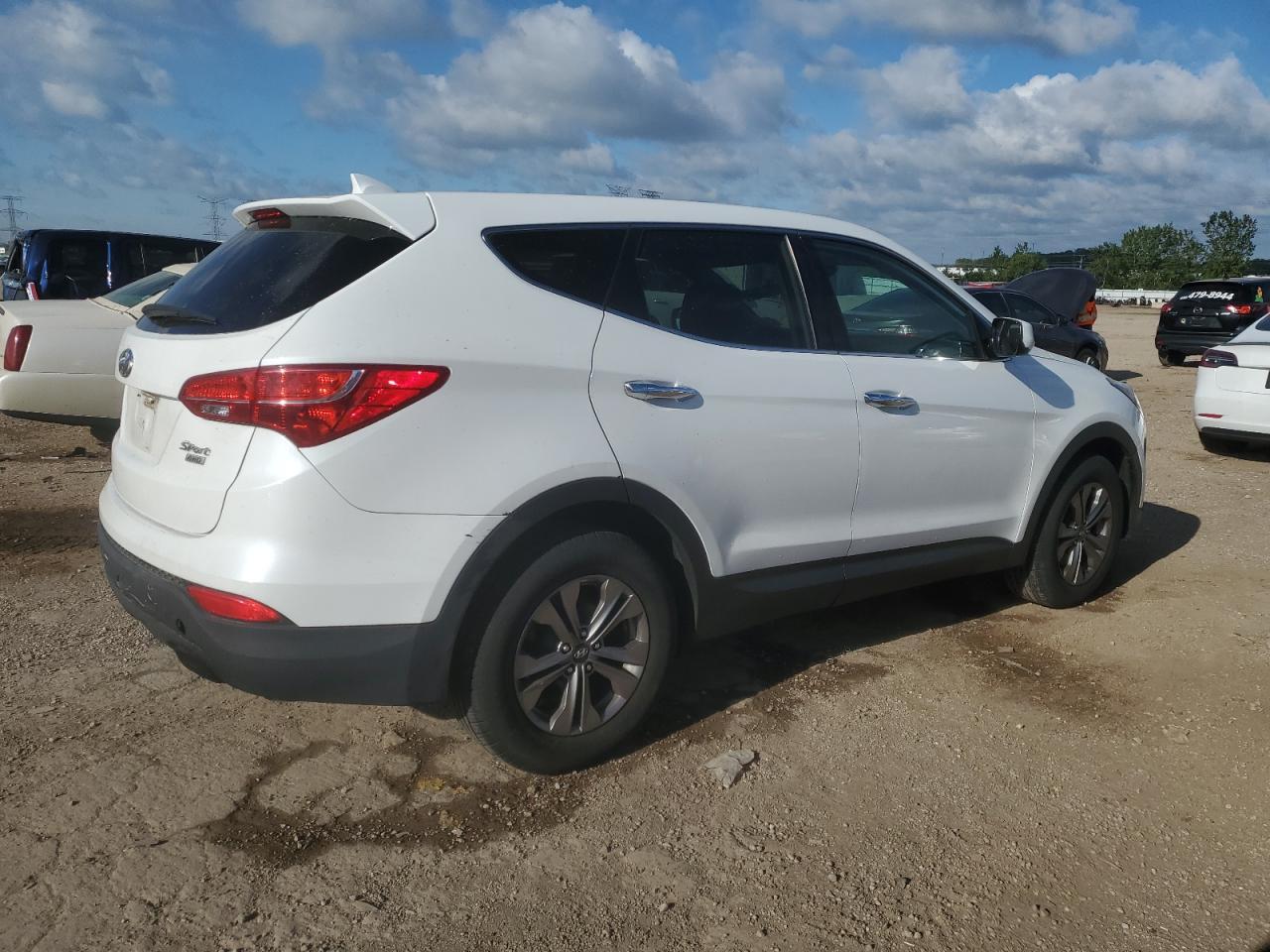 2015 Hyundai Santa Fe Sport - Image 3