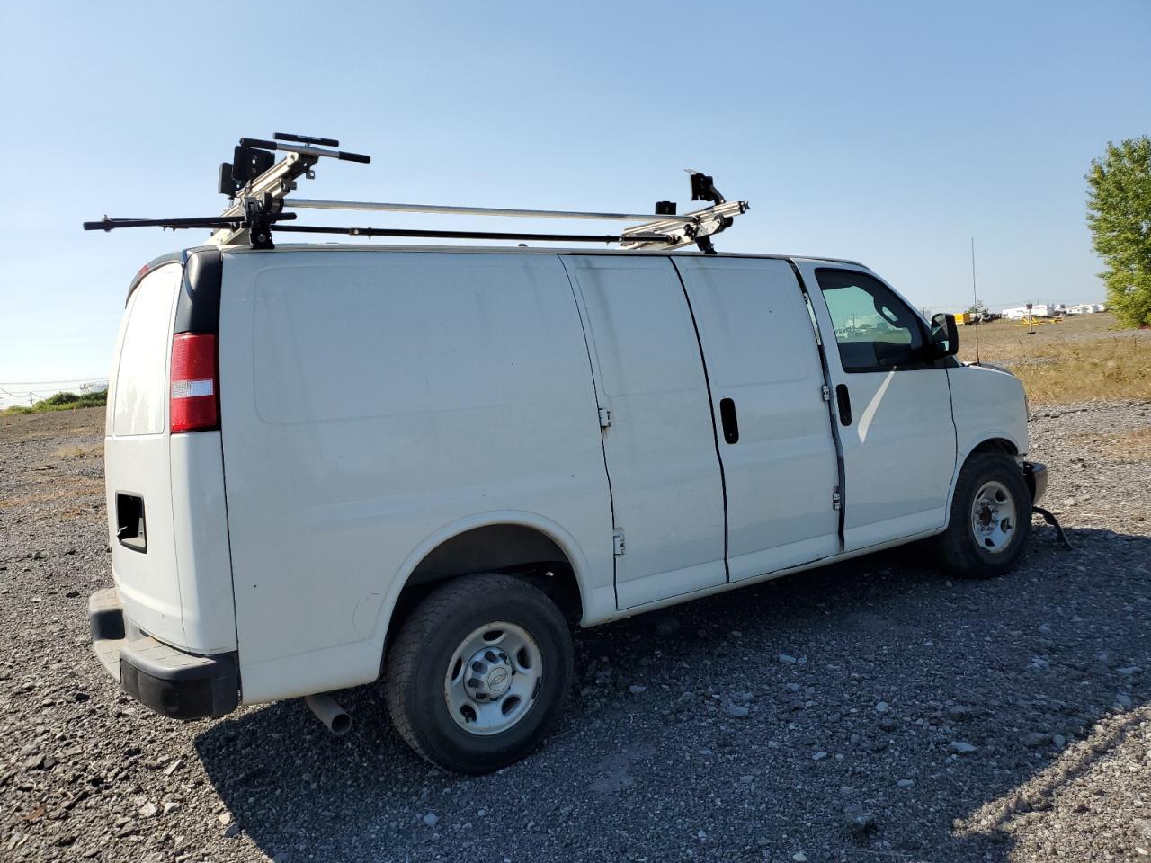 2019 Chevrolet Express G3500 - Фото 3