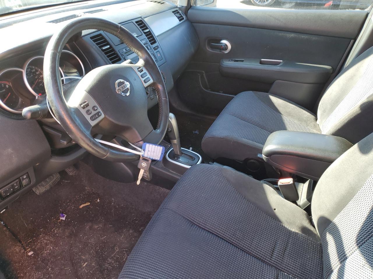 2011 Nissan Versa S - Image 7