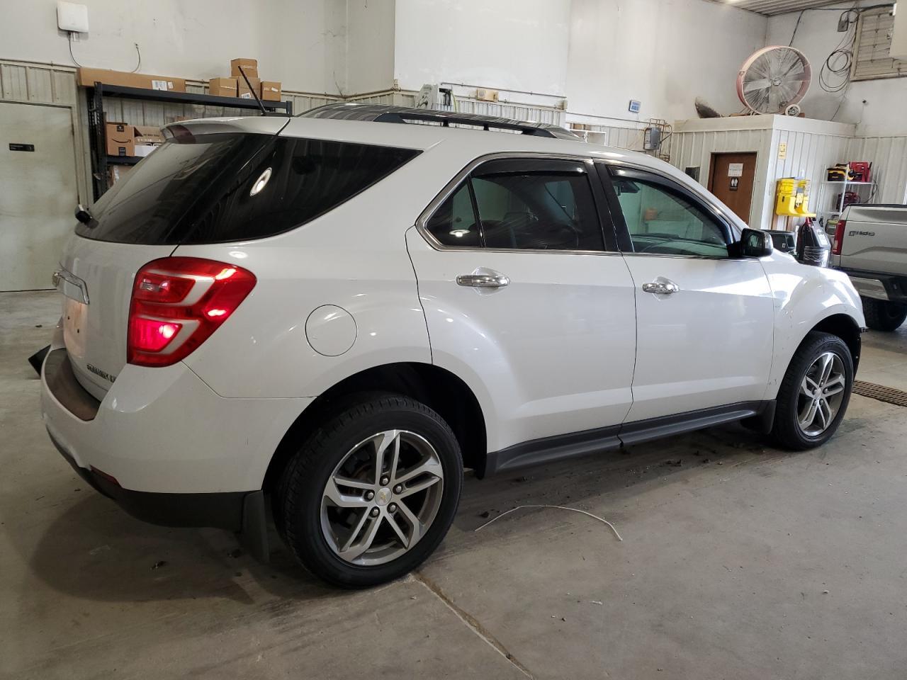 2016 Chevrolet Equinox Ltz - Image 3