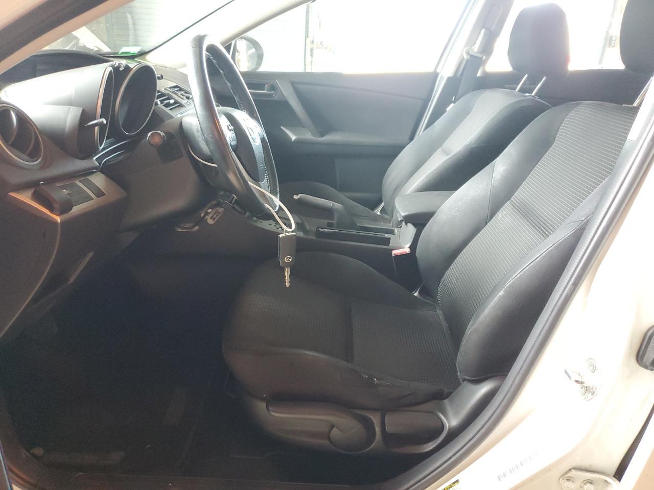 2012 Mazda 3 I - Image 7