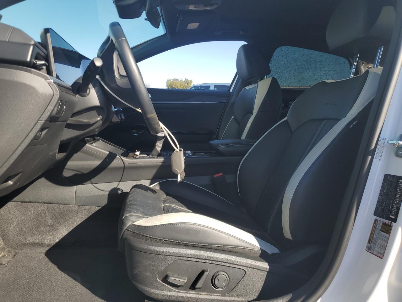 2025 Kia K5 Gt Line - Image 7