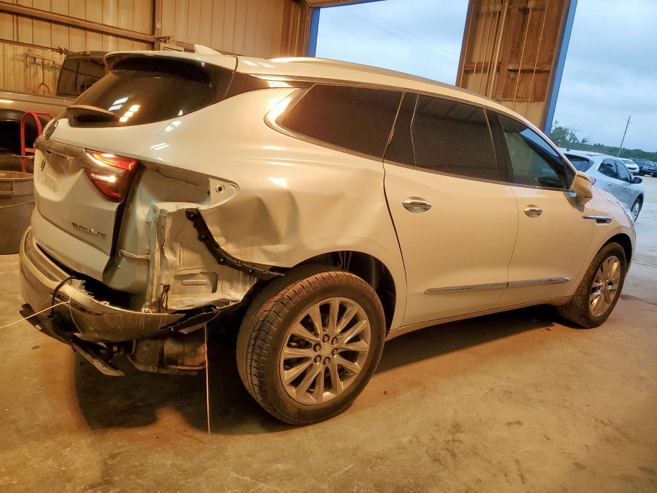2019 Buick Enclave Premium - Image 3