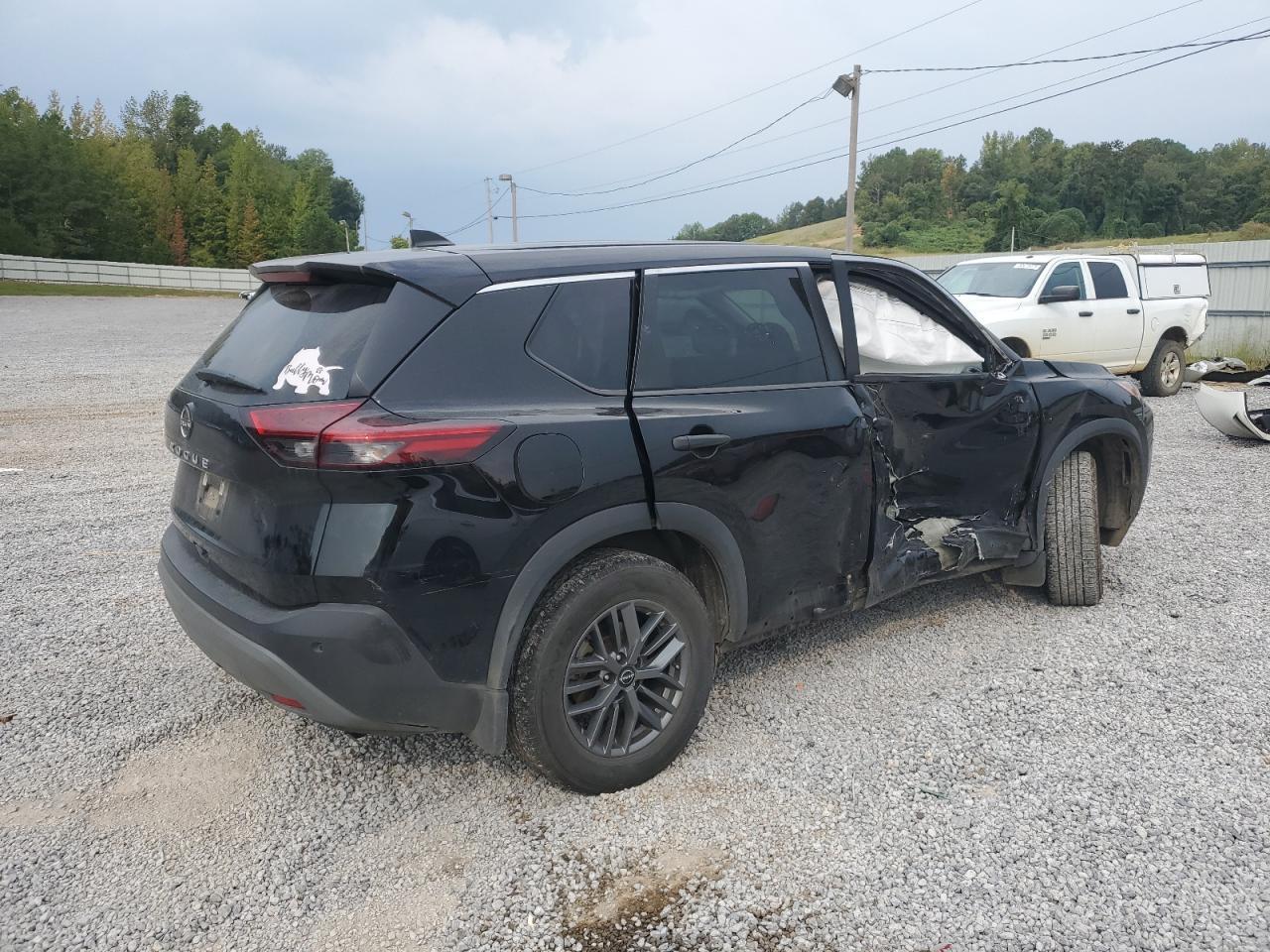 2023 Nissan Rogue S - Фото 3