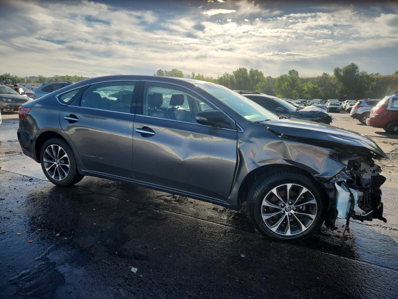 2018 Toyota Avalon Xle - Image 4