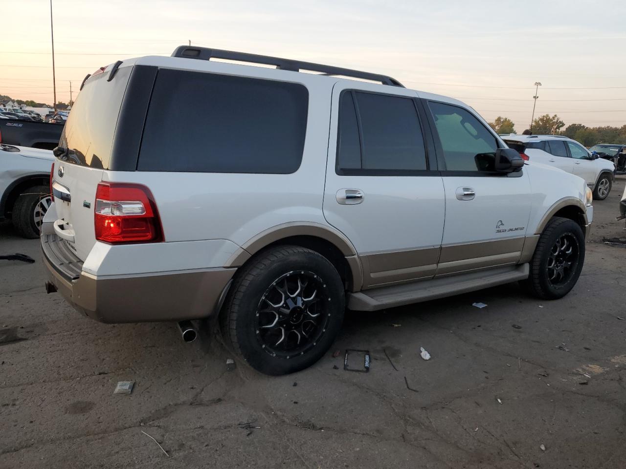 2013 Ford Expedition - Image 3