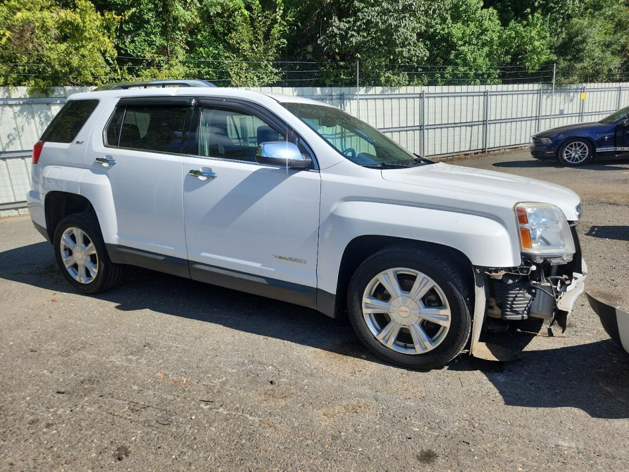 2017 GMC Terrain Slt - Image 4