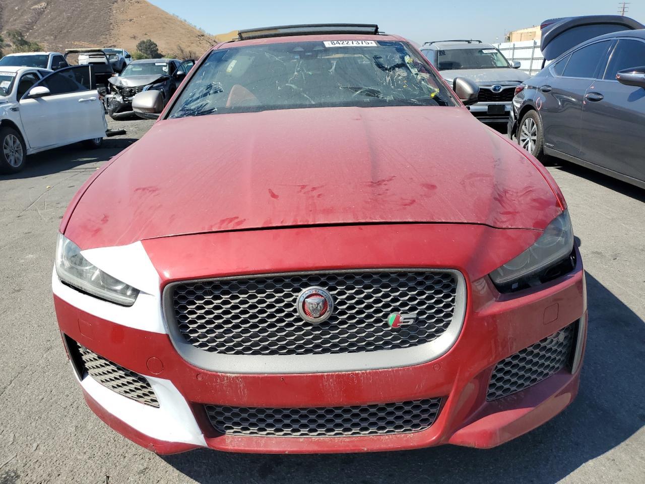 2018 Jaguar Xe S - Фото 5