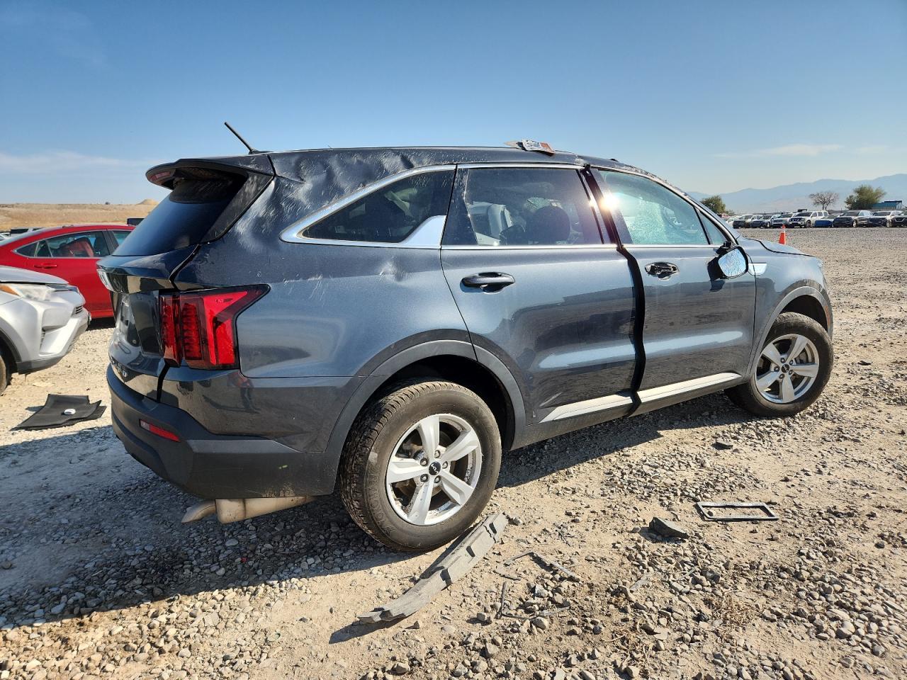 2022 Kia Sorento Lx - Фото 3