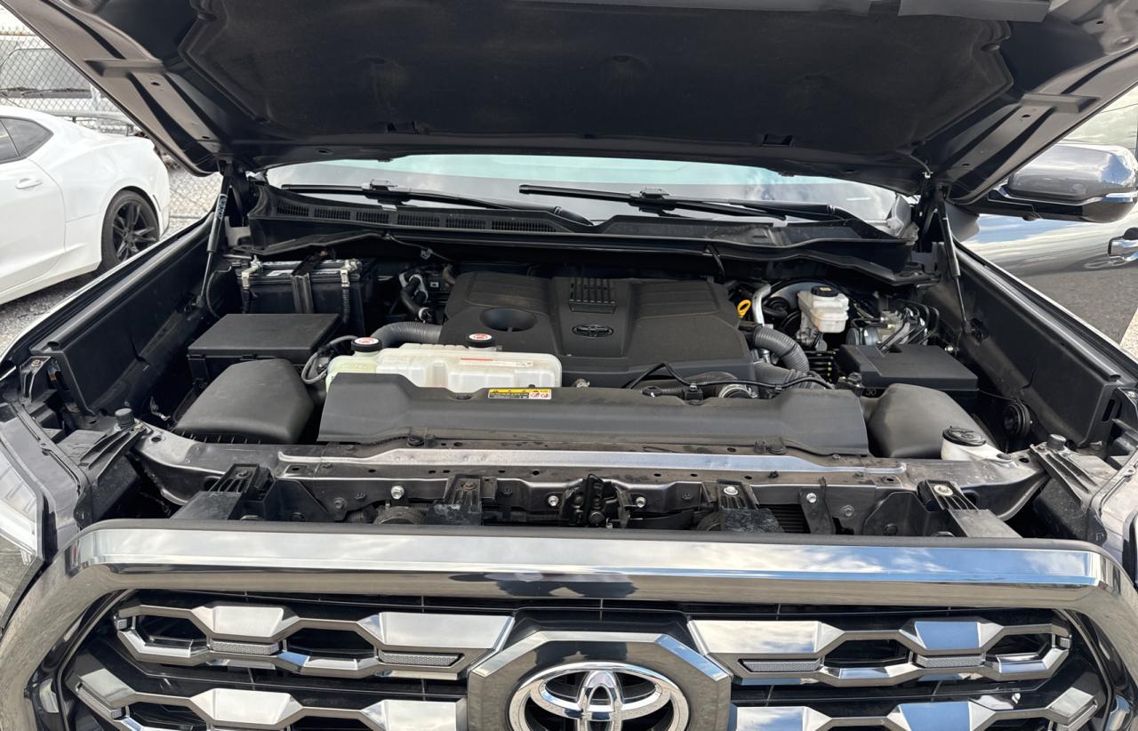 2023 Toyota Tundra Crewmax Platinum - Image 7