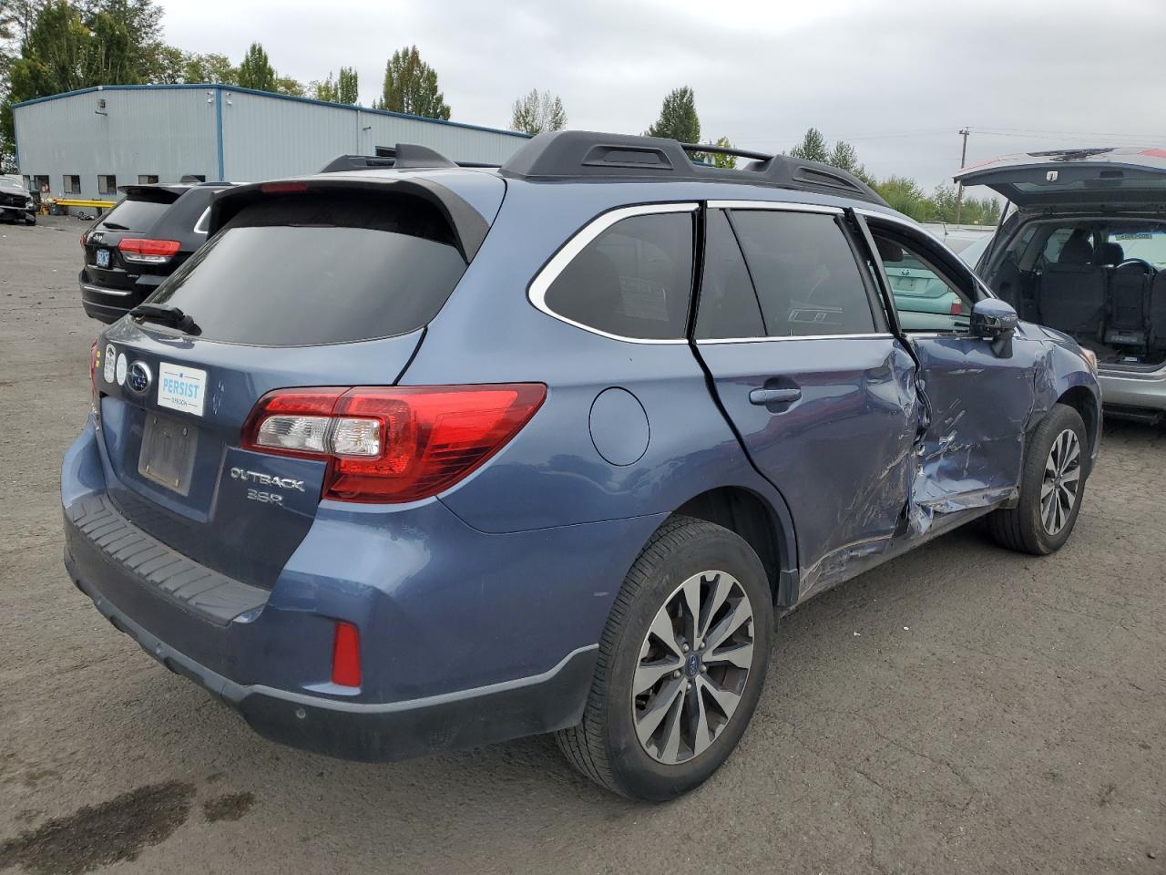 2017 Subaru Outback 3.6R Limited - Фото 3