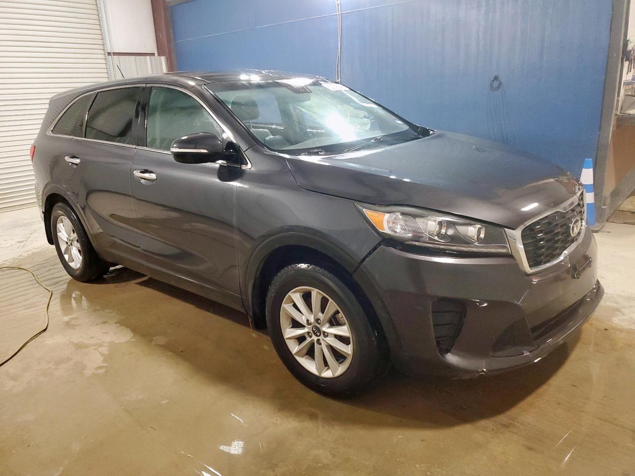 2019 Kia Sorento L - Image 4