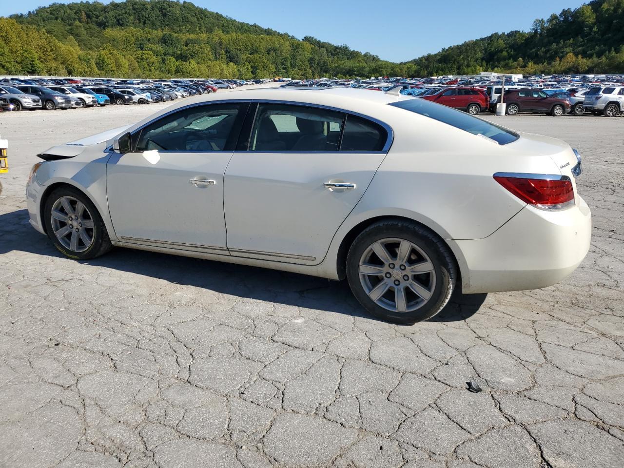 2010 Buick Lacrosse Cxl - Image 2