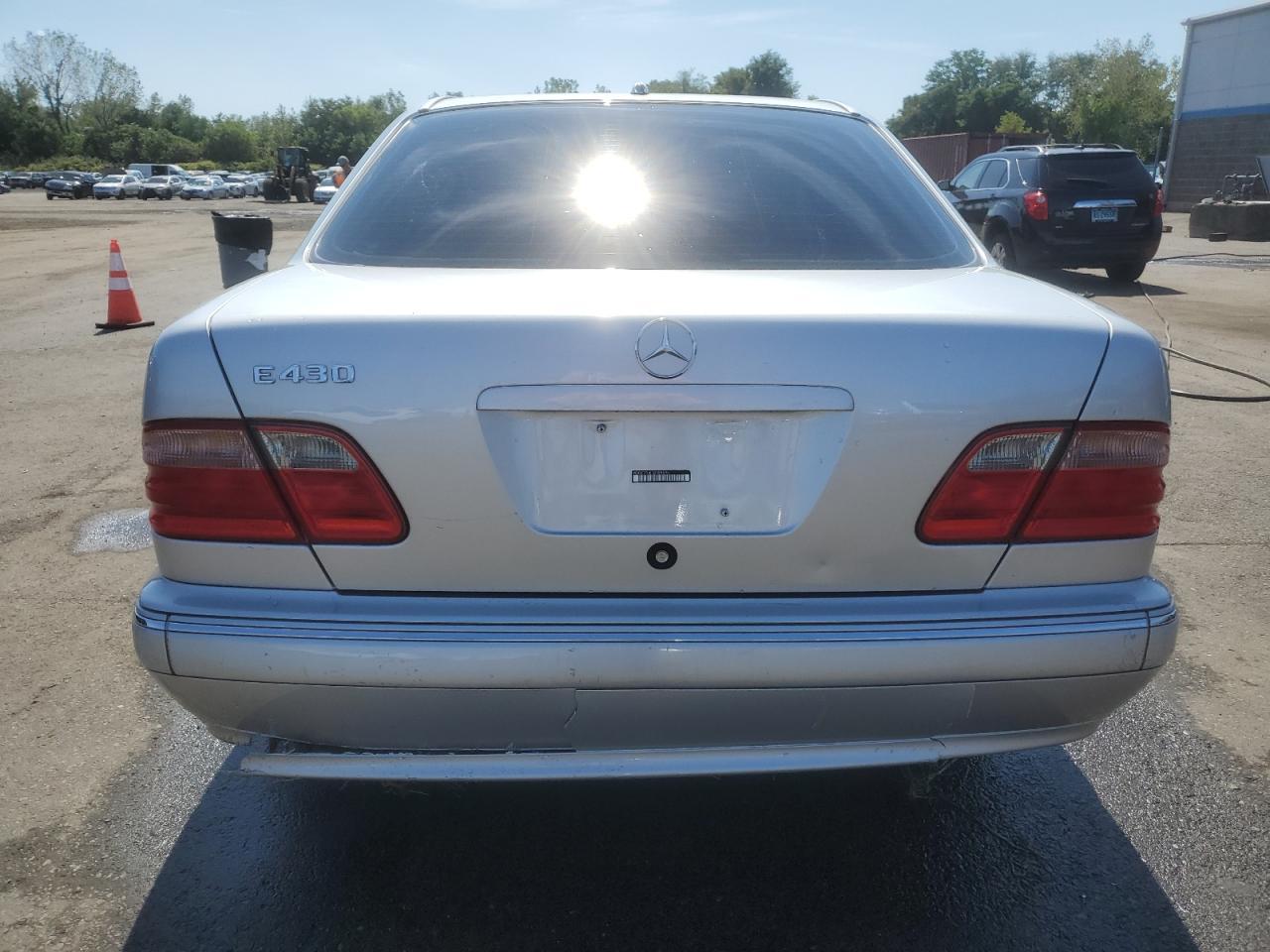 2001 Mercedes-Benz E 430 - Фото 6