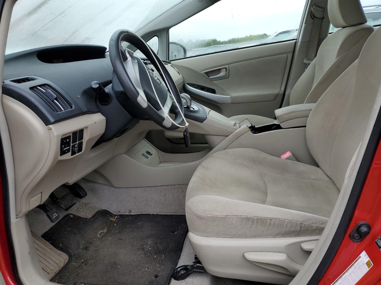 2011 Toyota Prius - Фото 7