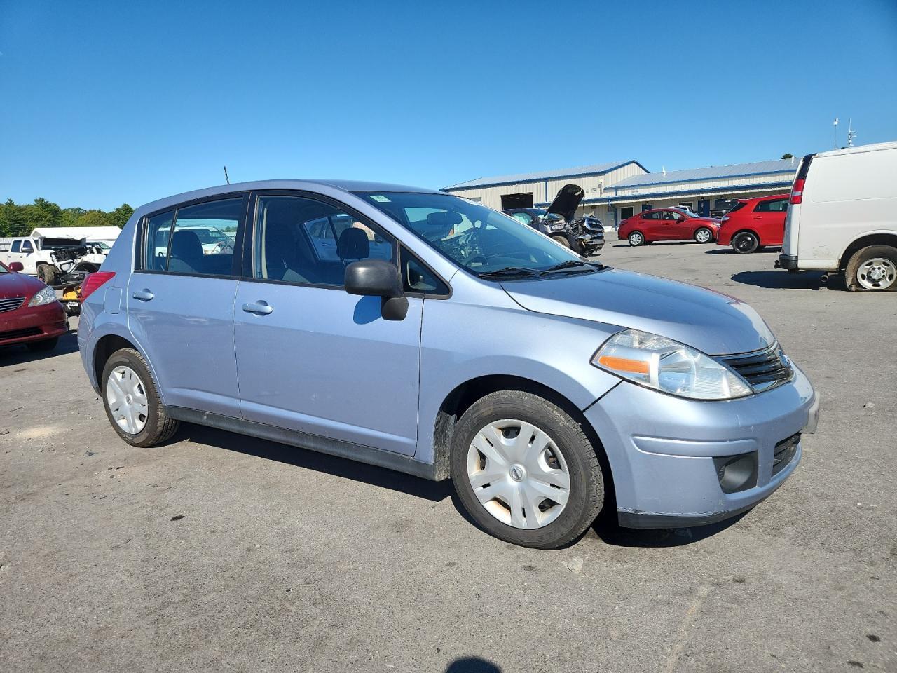 2011 Nissan Versa S - Image 4