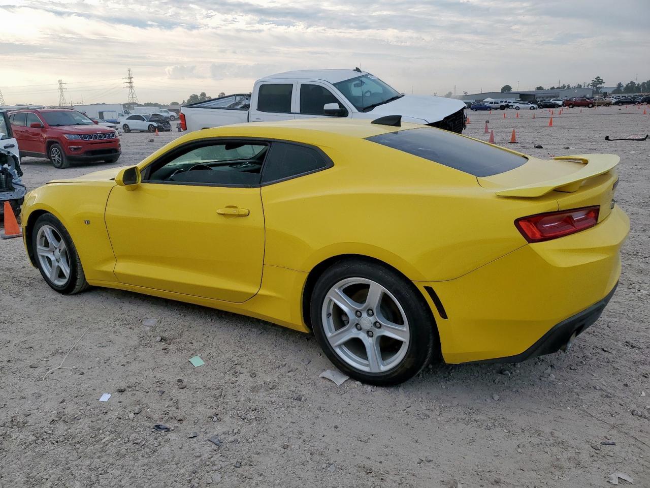 2017 Chevrolet Camaro Lt - Фото 2