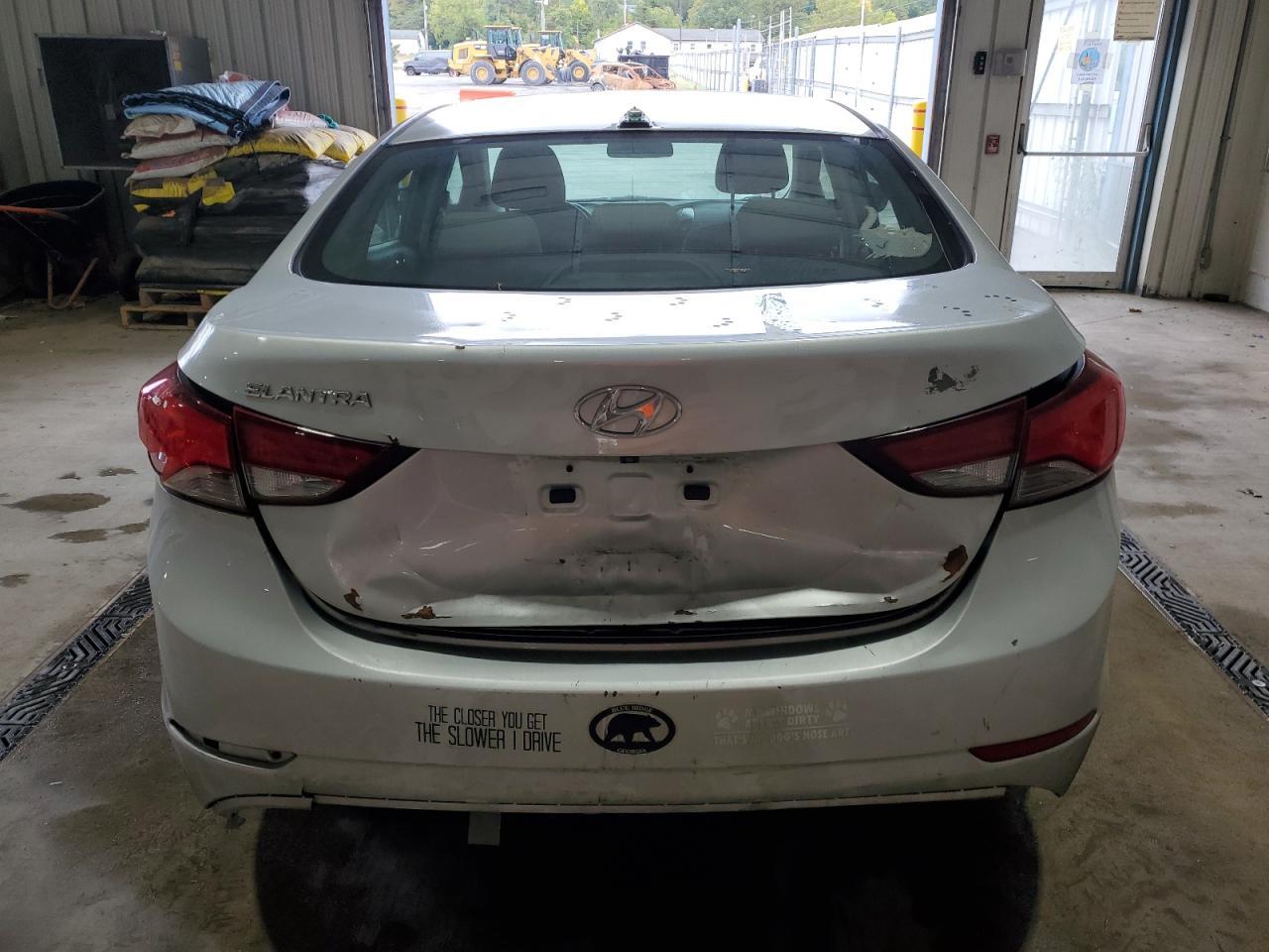 2016 Hyundai Elantra Se - Фото 6