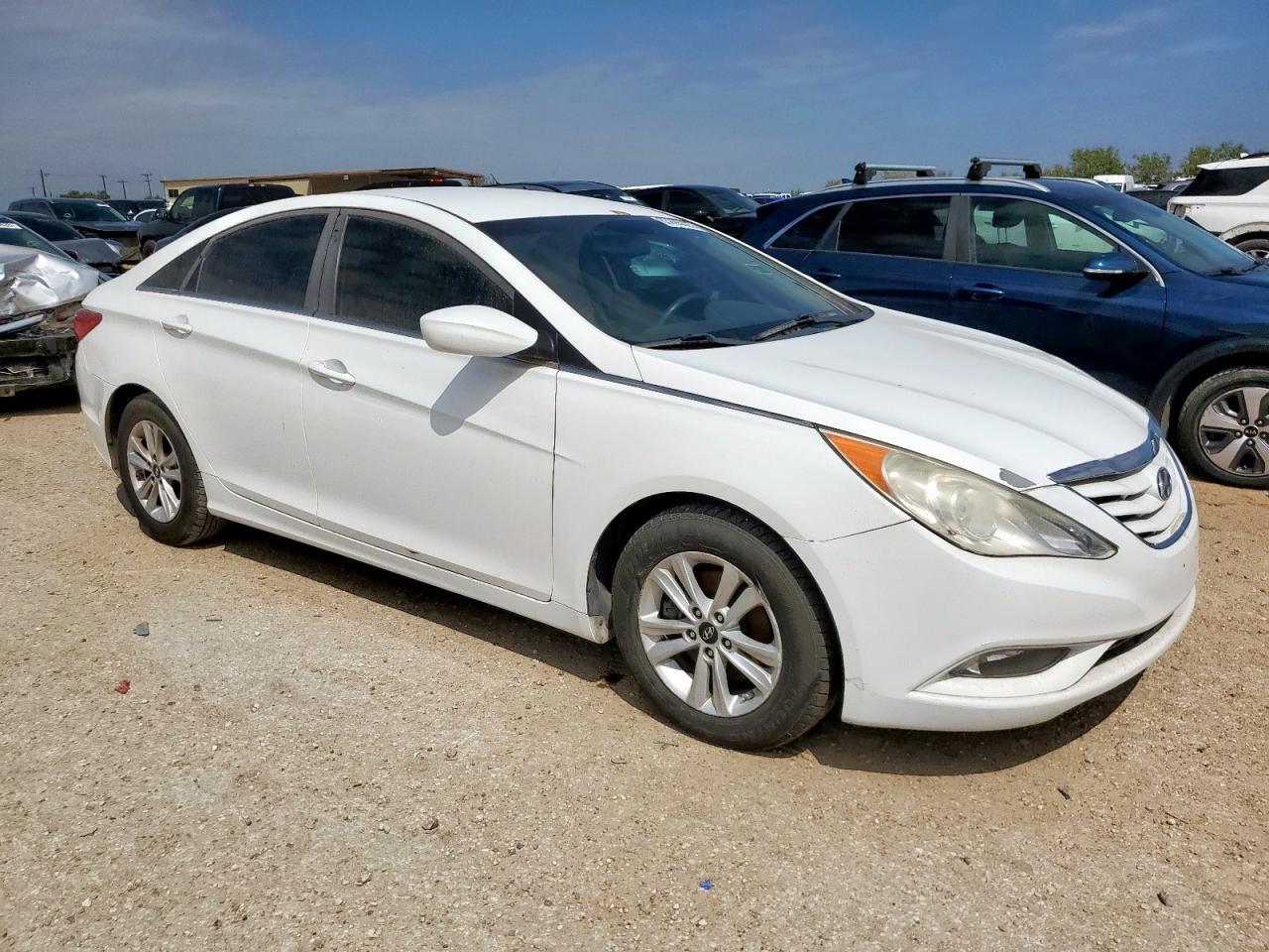 2013 Hyundai Sonata Gls - Image 4