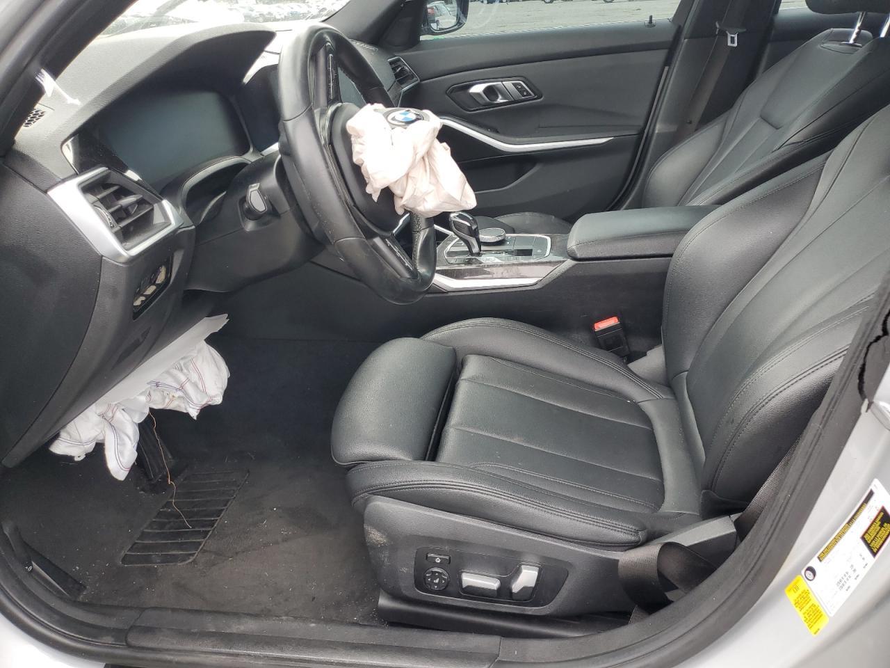 2020 BMW 330I - Фото 7