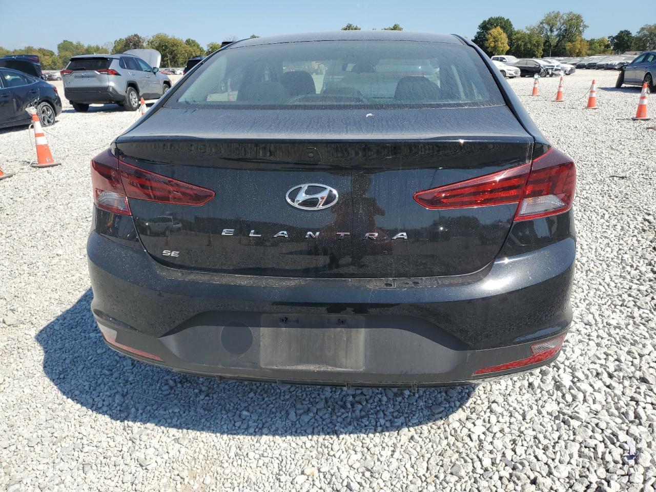 2020 Hyundai Elantra Se - Фото 6