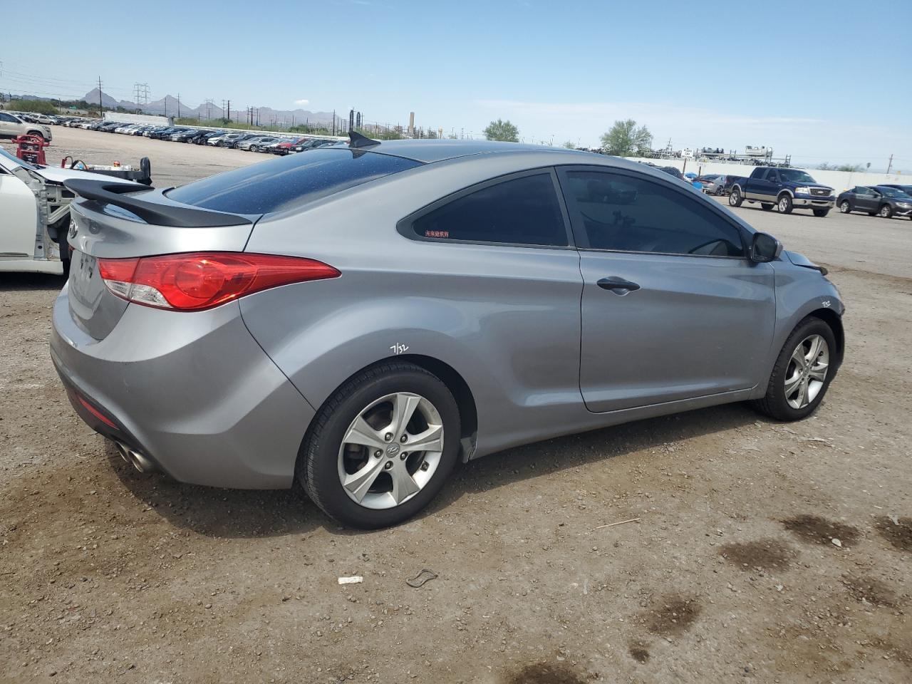 2013 Hyundai Elantra Coupe Gs - Image 3
