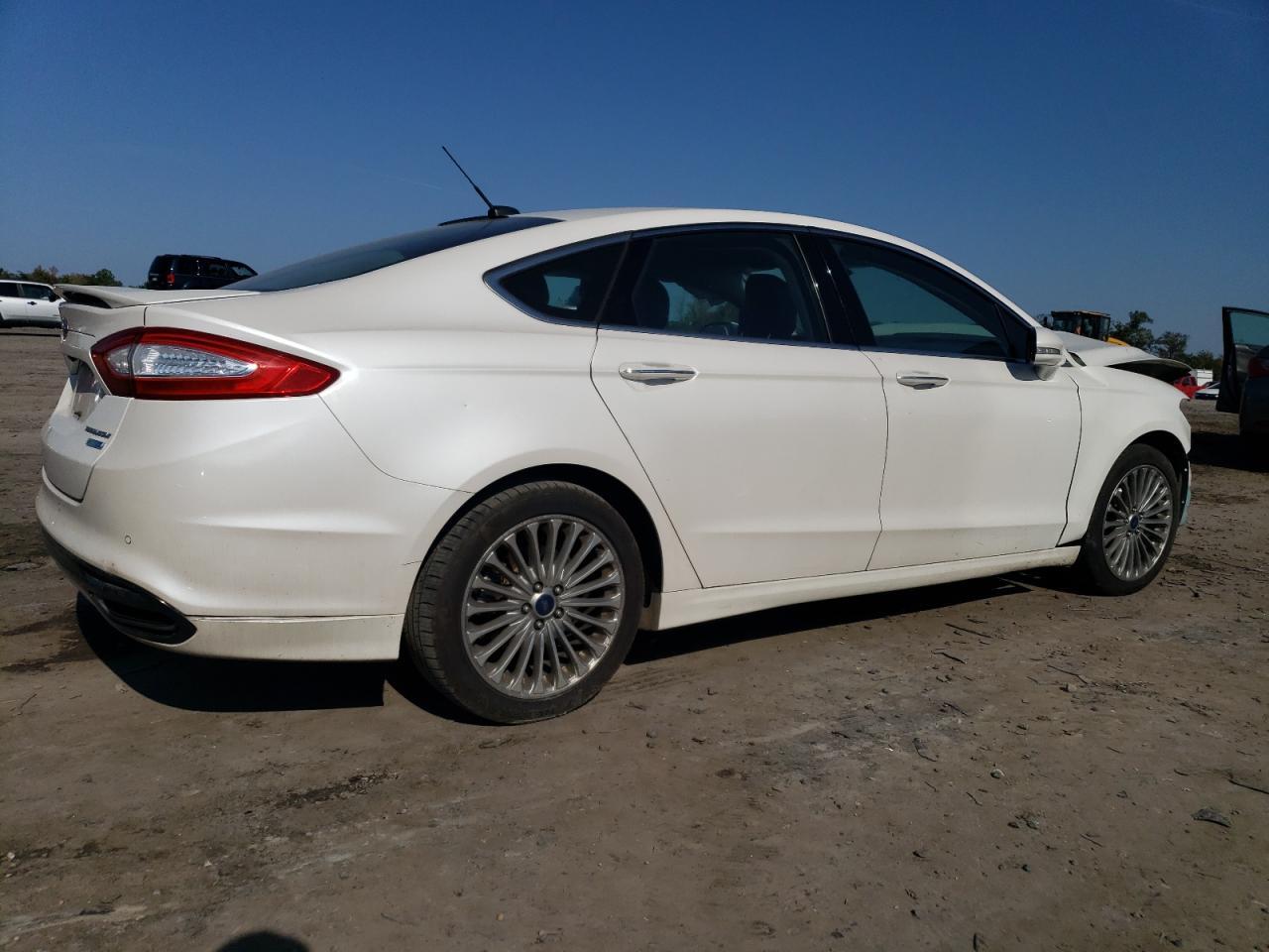 2014 Ford Fusion Titanium - Фото 3