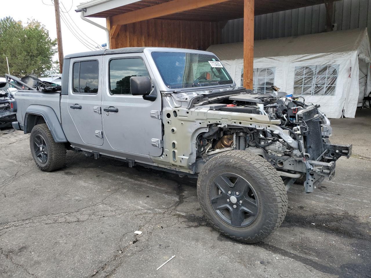 2020 Jeep Gladiator Sport - Image 4