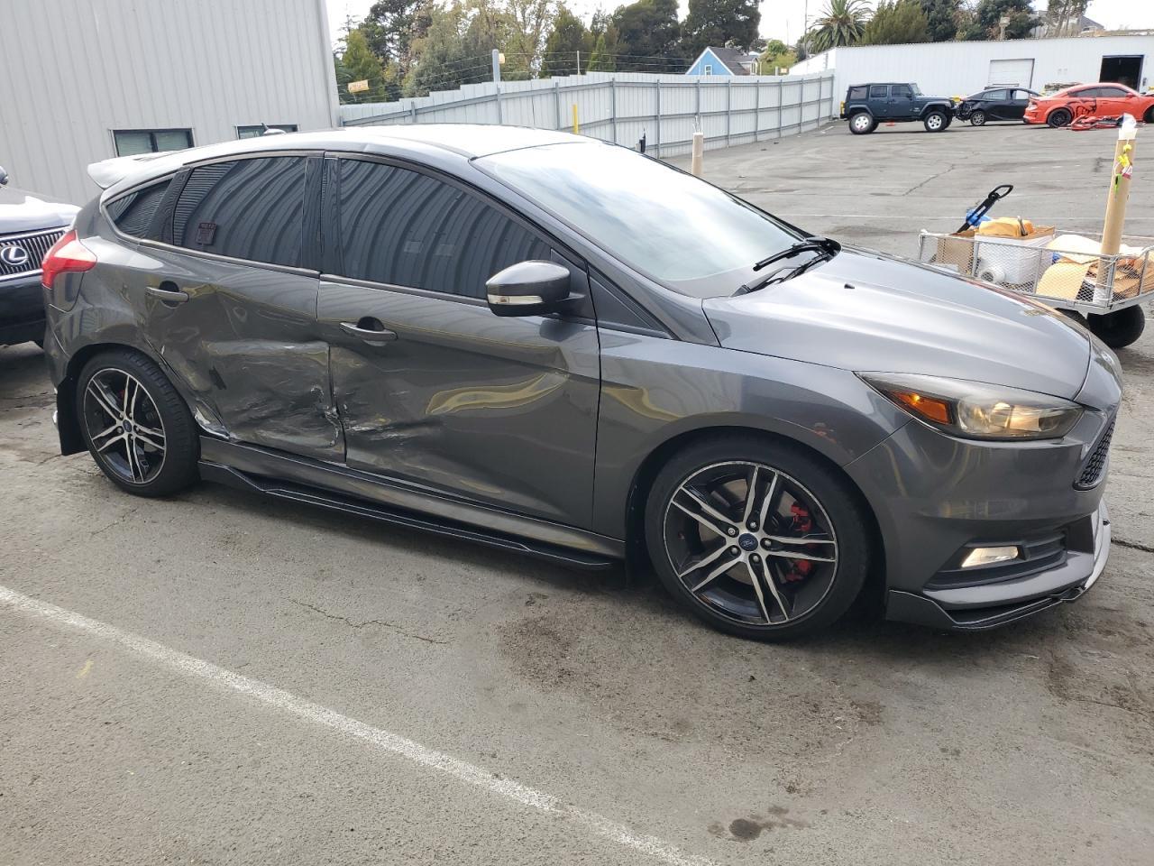2018 Ford Focus St - Фото 4