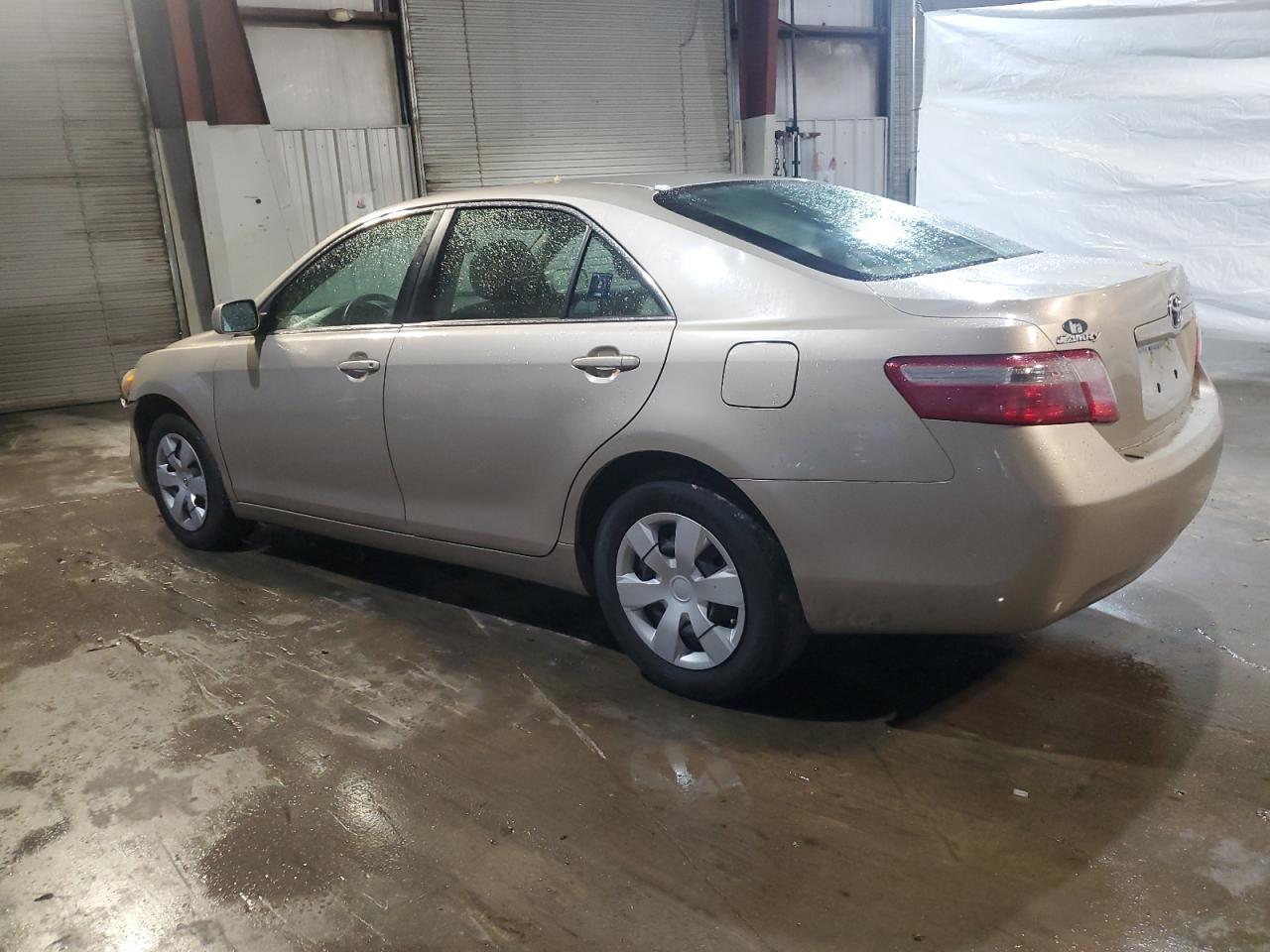 2007 Toyota Camry Ce - Фото 2