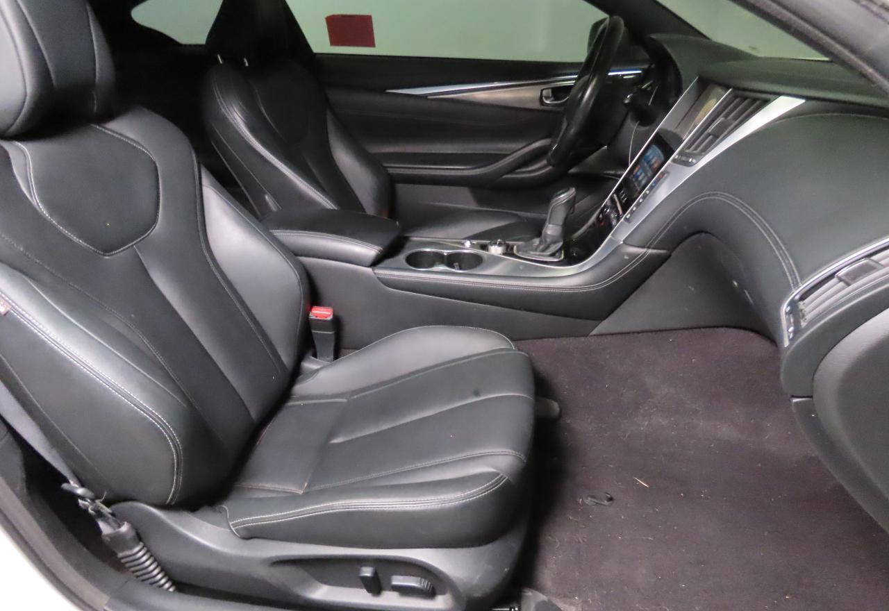 2017 Infiniti Q60 Premium - Image 5