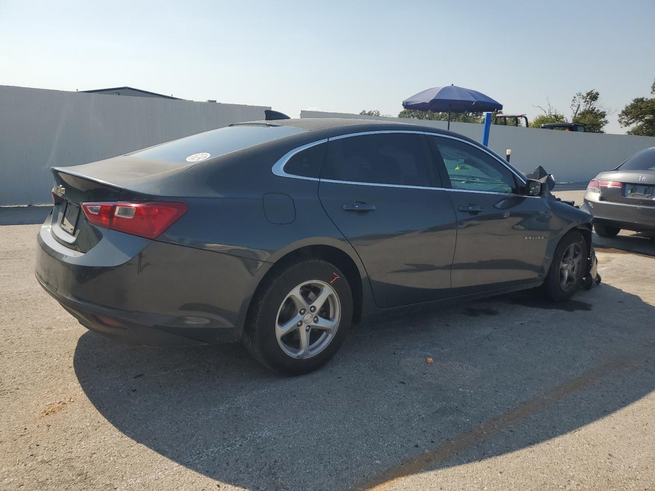 2017 Chevrolet Malibu Ls - Фото 3