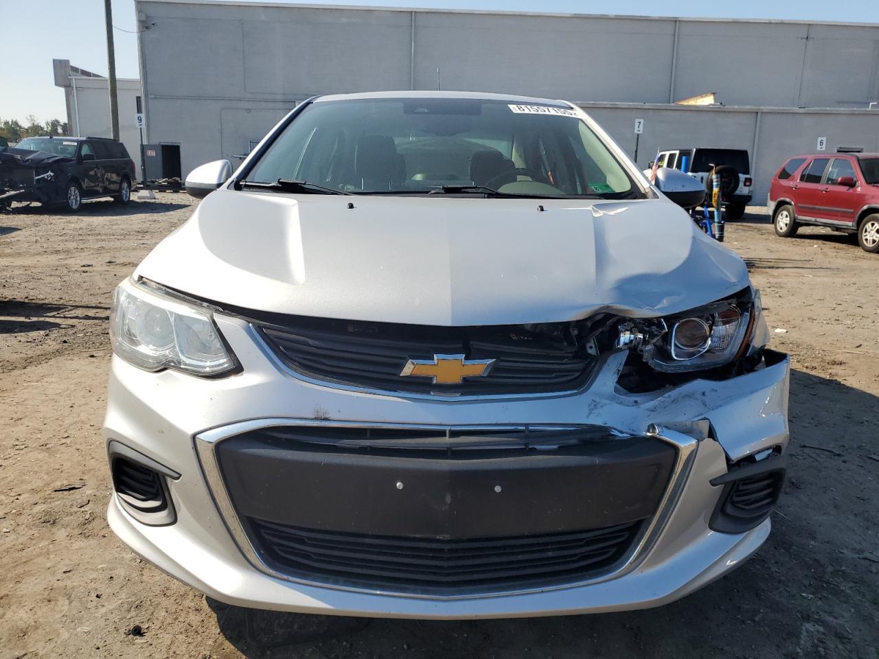 2018 Chevrolet Sonic Lt - Фото 5