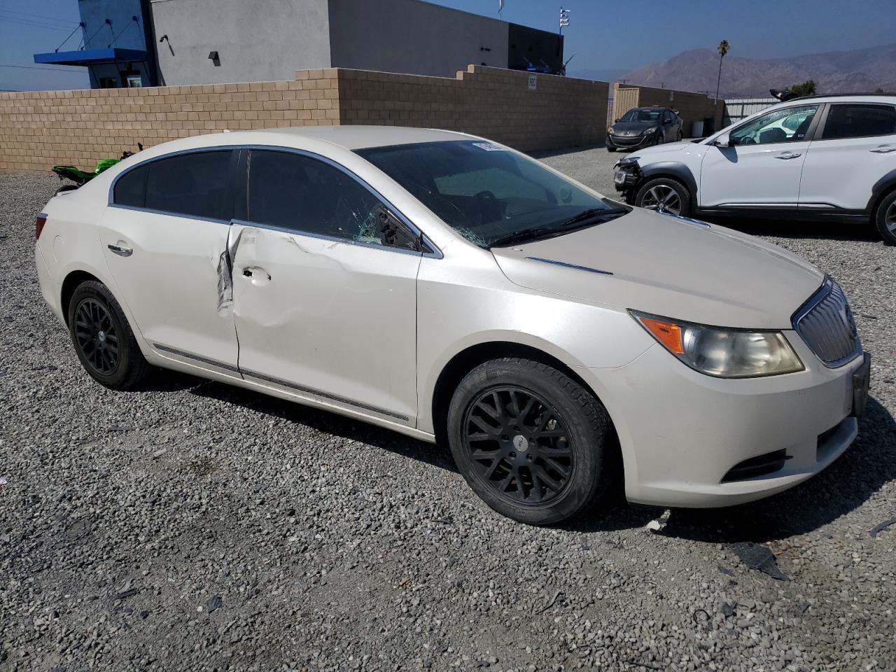 2012 Buick Lacrosse - Image 4